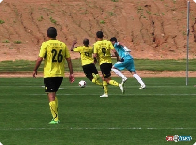 כפ"ס לא ויתרה. דוס סנטוס חוטף לישראלי (שקד מורג)